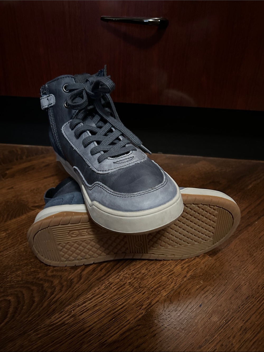 New Geox Kids Sneakers in Navy Blue  with side zipper
